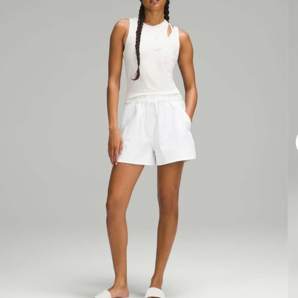 lululemon athletica Pants - Lululemon Cinchable Waist High-Rise Woven Short 3.5" Medium White EXCELLENT